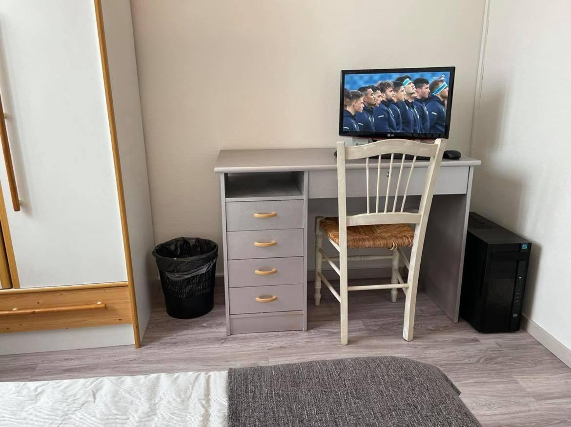 Chambre Chez L'Habitant Pres De Bordeaux Сенон Экстерьер фото